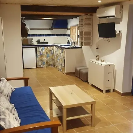 La Guarida Delchorro Apartment *
